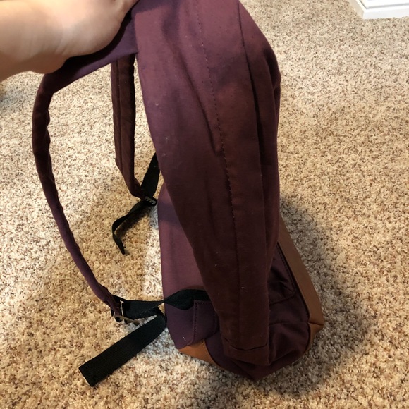 Back to school burgundy backpack - Picture 5 of 7
